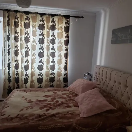 Pogradec,apartament 2 1 * Pogradec