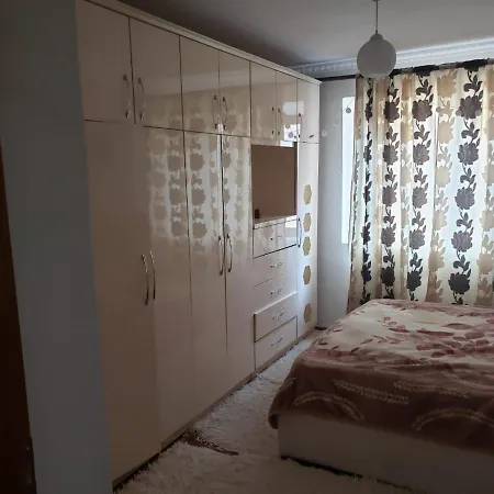 Pogradec,apartament 2 1 * Поградец